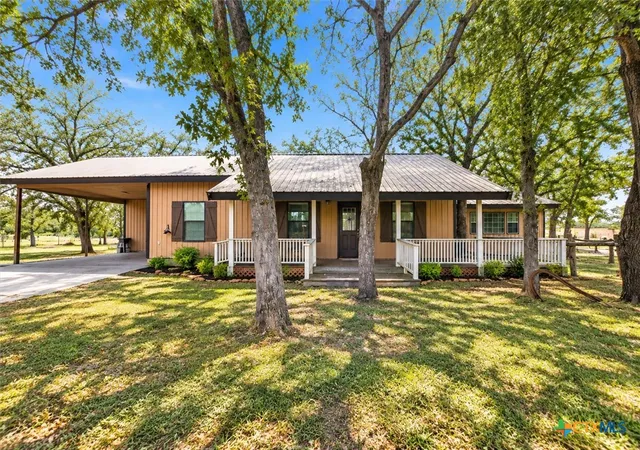 Single family home for sale at 7686 US Hwy 90a, Gonzales, TX 78629 | MLS# 625646