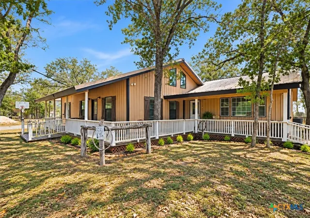 Photo 2 of Single family home for sale at 7686 Us Hwy 90a, Gonzales, TX 78629 | MLS# 625646 | Listing updated on 2026-10-06
