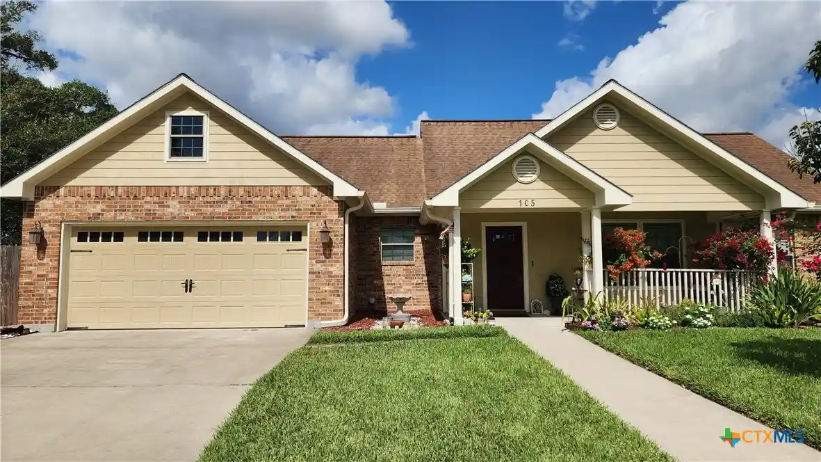 Photo 1 of Single family home for sale at 105 Catherine Cir, Victoria, TX 77901 | MLS# 625378 | Listing updated on 2026-10-21