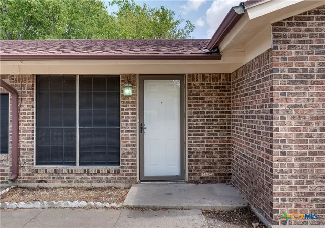 Photo 3 of Single family home for sale at 303 Carothers St, Copperas Cove, TX 76522 | MLS# 625659 | Listing updated on 2026-09-19