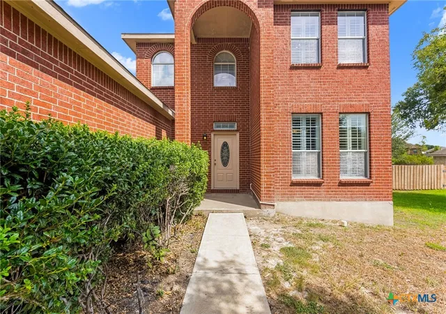 Photo 2 of Sale Pending at 407 Chieftain Trl, Harker Heights, TX 76548 | MLS# 625485 | Listing updated on 2026-10-02