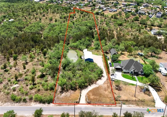 Photo 3 of Single family home for sale at 4001 Barth Rd, Lockhart, TX 78644 | MLS# 625214 | Listing updated on 2026-10-07