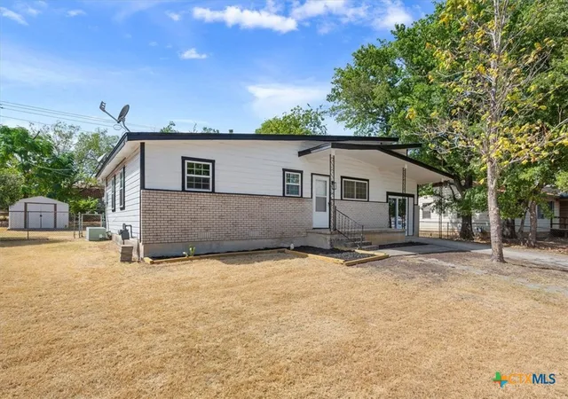 Photo 3 of Sale Pending at 2311 Terrace Dr, Copperas Cove, TX 76522 | MLS# 625726 | Listing updated on 2026-10-07