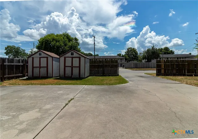 Photo 2 of Multi family home for sale at 306 E Brazos, Victoria, TX 77901 | MLS# 625761 | Listing updated on 2026-09-21