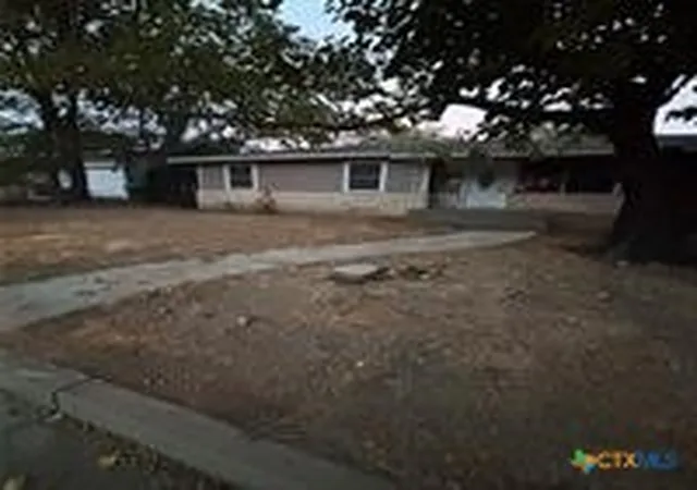 Photo 2 of Single family home for sale at 114 Hillcrest Dr, Gatesville, TX 76528 | MLS# 624598 | Listing updated on 2026-09-30