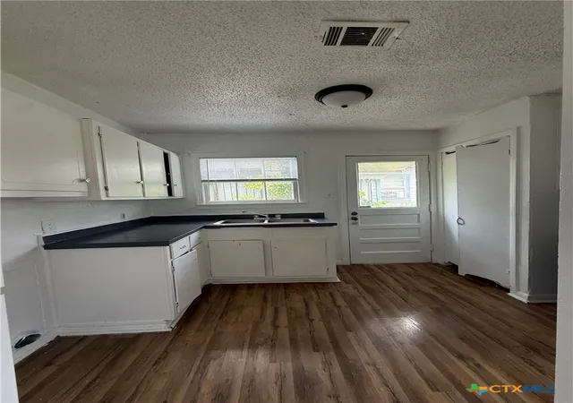 Photo 4 of House for sale at 814 Kern Rd, Killeen, TX 76541 | MLS# 625774 | Listing updated on 2026-09-21