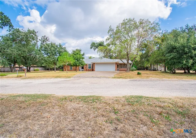 Photo 1 of Single family home for sale at 13302 Estate Trl, Belton, TX 76513 | MLS# 625236 | Listing updated on 2026-09-28