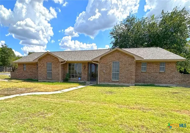 Photo 3 of Single family home for sale at 517 S Roy Reynolds Dr, Harker Heights, TX 76548 | MLS# 625237 | Listing updated on 2026-09-22