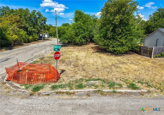 Photo 3 of Land for sale at 1525 Baylor Ave, Waco, TX 76706 | MLS# 625792 | Listing updated on 2026-10-07