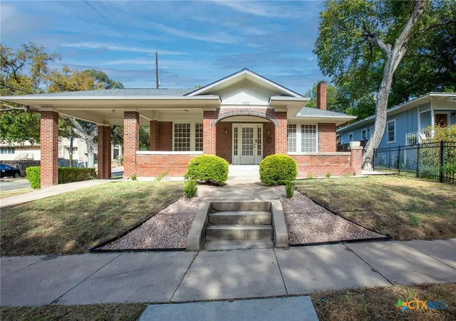 Single family home for sale at 3200 Harris Park Ave, Austin, TX 78705 | MLS# 625825