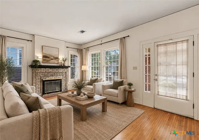Photo 3 of Single family home for sale at 3200 Harris Park Ave, Austin, TX 78705 | MLS# 625825 | Listing updated on 2026-10-07