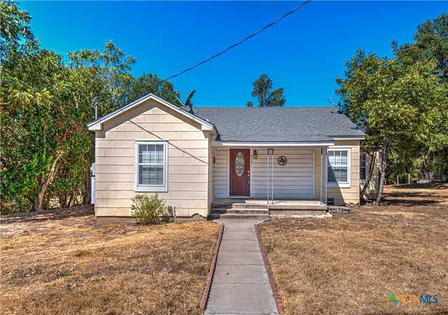 Photo 1 of Sale Pending at 312 N Pearl St, Belton, TX 76513 | MLS# 625733 | Listing updated on 2026-09-28