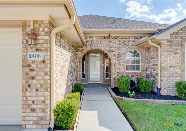 Photo 3 of Single family home for sale at 2406 Moonstone Dr, Killeen, TX 76549 | MLS# 625866 | Listing updated on 2026-09-22