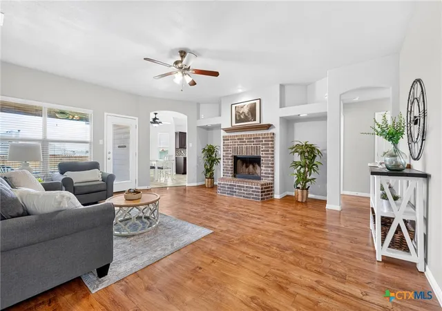 Photo 2 of Single family home for sale at 1921 Carriage House Dr, Temple, TX 76502 | MLS# 625867 | Listing updated on 2026-10-08