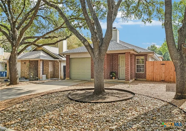 Photo 3 of Single family home for sale at 2157 Redwing Way, Round Rock, TX 78664 | MLS# 625796 | Listing updated on 2026-09-22