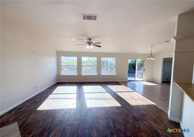 Photo 2 of Single family home for sale at 707 Pumpkin Dr, Temple, TX 76502 | MLS# 625688 | Listing updated on 2026-10-08