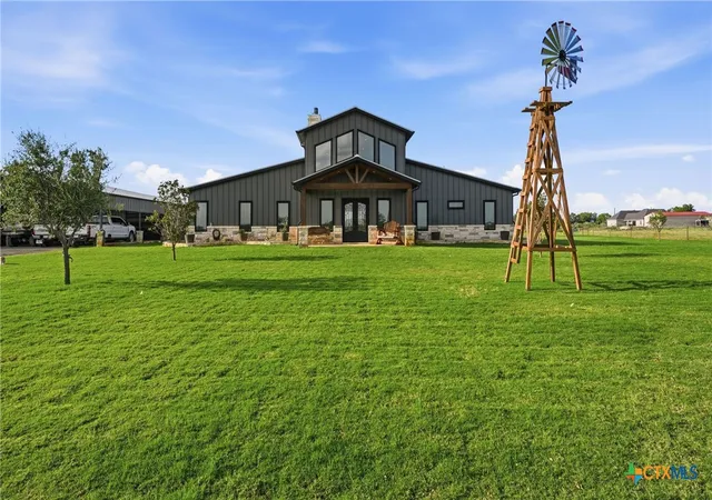 Photo 2 of Single family home for sale at 12093 Sulphur Springs Rd, Adkins, TX 78101 | MLS# 624303 | Listing updated on 2026-09-23