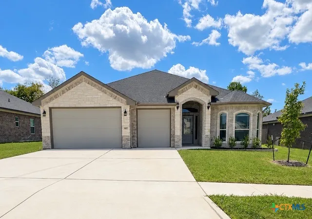 Photo 1 of Single family home for sale at 807 Dred Roger Cir, Killeen, TX 76542 | MLS# 625806 | Listing updated on 2026-09-22