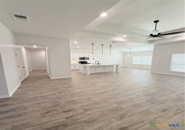 Photo 3 of Single family home for sale at 807 Dred Roger Cir, Killeen, TX 76542 | MLS# 625806 | Listing updated on 2026-09-22