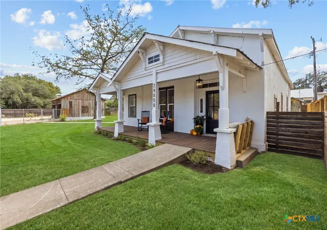 Photo 2 of Single family home for sale at 29050 Noll Rd, Boerne, TX 78015 | MLS# 625911 | Listing updated on 2026-09-22