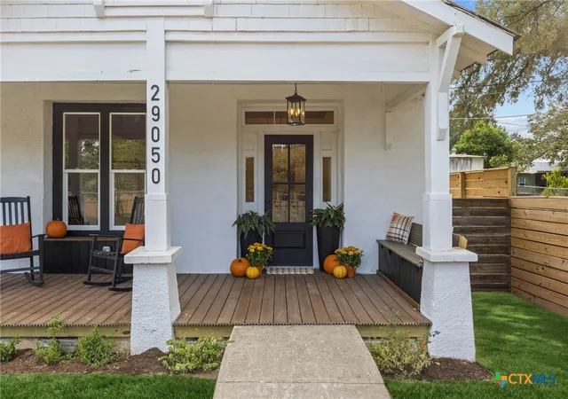 Photo 3 of Single family home for sale at 29050 Noll Rd, Boerne, TX 78015 | MLS# 625911 | Listing updated on 2026-09-22