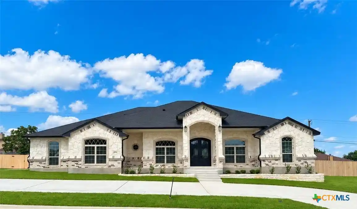 Photo 1 of Sale Pending at 5508 Kemosabe Dr, Killeen, TX 76542 | MLS# 625849 | Listing updated on 2026-10-14
