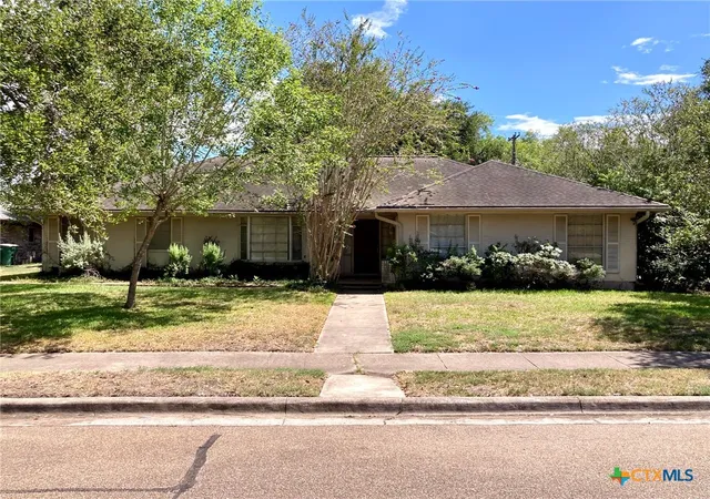 Photo 1 of Single family home for sale at 2603 Bon Aire Ave, Victoria, TX 77901 | MLS# 625935 | Listing updated on 2026-09-23