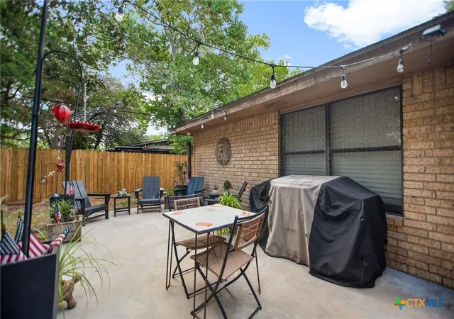 Photo 3 of Single family home for sale at 1601 Avalon St, Port Lavaca, TX 77979 | MLS# 625963 | Listing updated on 2026-09-23