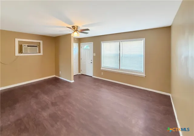 Photo 3 of Single family home for sale at 2907 Cypress St, Victoria, TX 77901 | MLS# 625957 | Listing updated on 2026-09-24