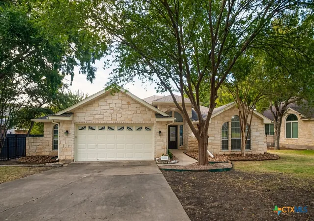 Photo 1 of Single family home for sale at 29000 Colonial Dr, Georgetown, TX 78628 | MLS# 625980 | Listing updated on 2026-09-23