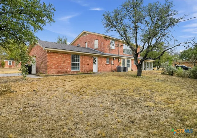 Photo 3 of Single family home for sale at 606 Ash St, Copperas Cove, TX 76522 | MLS# 626002 | Listing updated on 2026-09-23