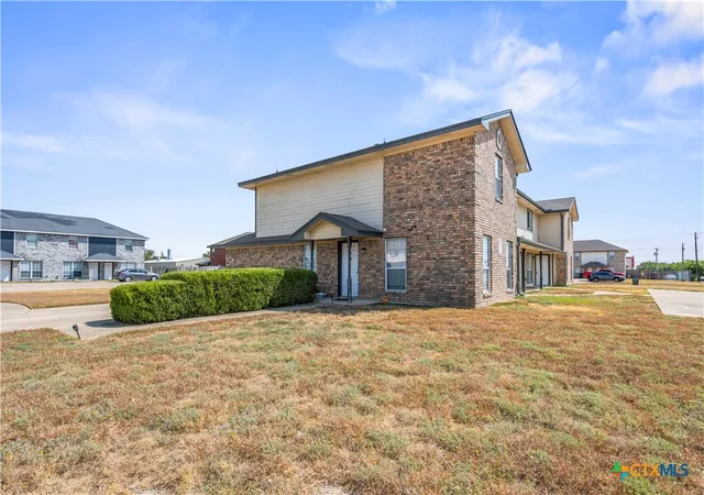 Photo 4 of House for sale at 1205 Industrial Blvd, Killeen, TX 76549 | MLS# 626003 | Listing updated on 2026-09-29