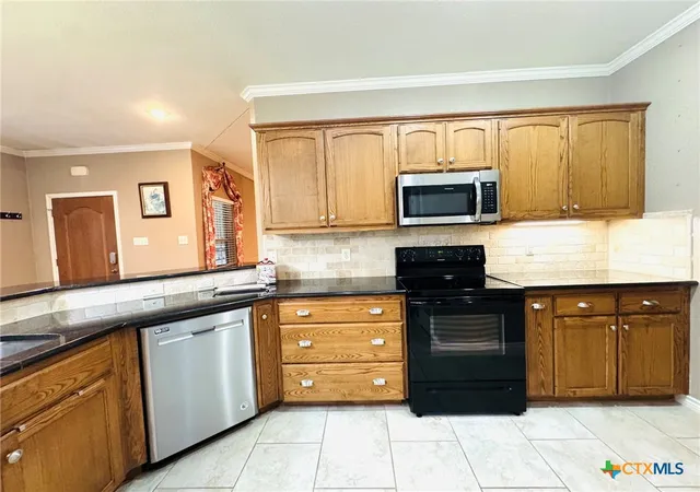 Photo 4 of Single family home for sale at 612 River Oaks Dr, Gatesville, TX 76528 | MLS# 626008 | Listing updated on 2026-09-28