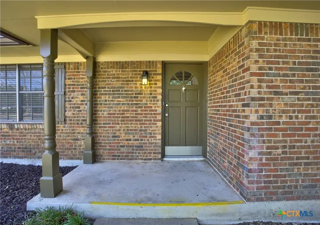Photo 2 of Single family home for sale at 3401 Meadow Oaks Dr, Temple, TX 76502 | MLS# 626011 | Listing updated on 2026-09-23