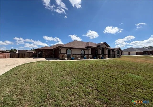 Photo 1 of Single family home for sale at 206 County Rd 4774, Kempner, TX 76539 | MLS# 626013 | Listing updated on 2026-09-23