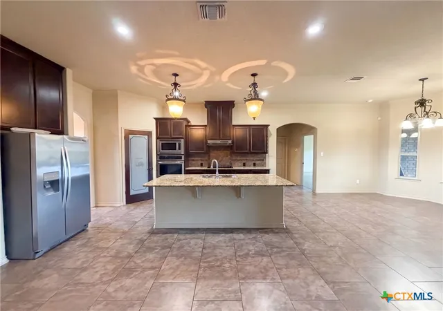 Photo 2 of Single family home for sale at 206 County Rd 4774, Kempner, TX 76539 | MLS# 626013 | Listing updated on 2026-09-23