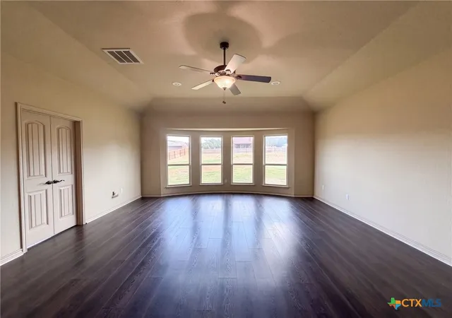 Photo 3 of Single family home for sale at 206 County Rd 4774, Kempner, TX 76539 | MLS# 626013 | Listing updated on 2026-09-23
