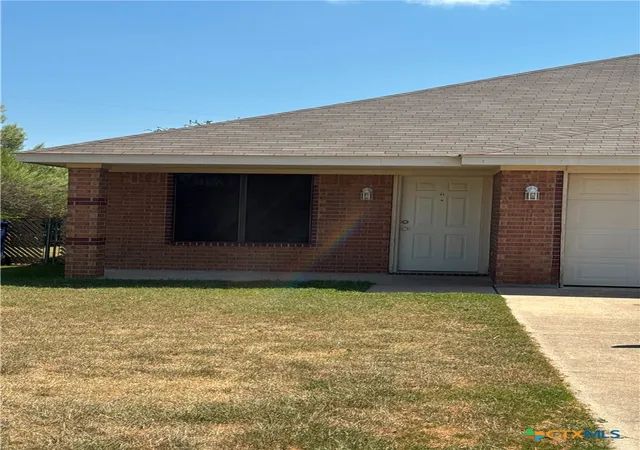 Photo 3 of Multi family home for sale at 219 Janelle Dr #A & B, Copperas Cove, TX 76522 | MLS# 625599 | Listing updated on 2026-09-23