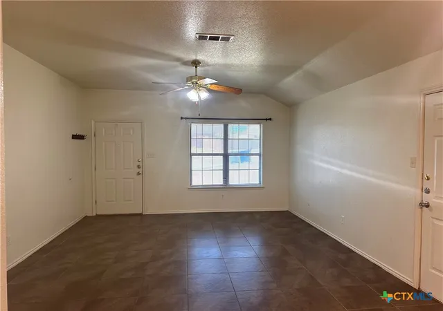 Listing Photo 5 - Condo for sale in building located at 219 Janelle Dr, Copperas Cove, TX 76522 - Unit #A & B