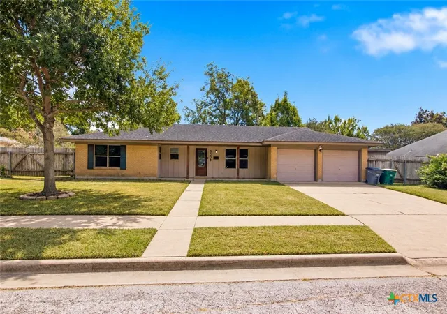 Photo 1 of Single family home for sale at 5006 Evergreen St, Victoria, TX 77904 | MLS# 625862 | Listing updated on 2026-09-23