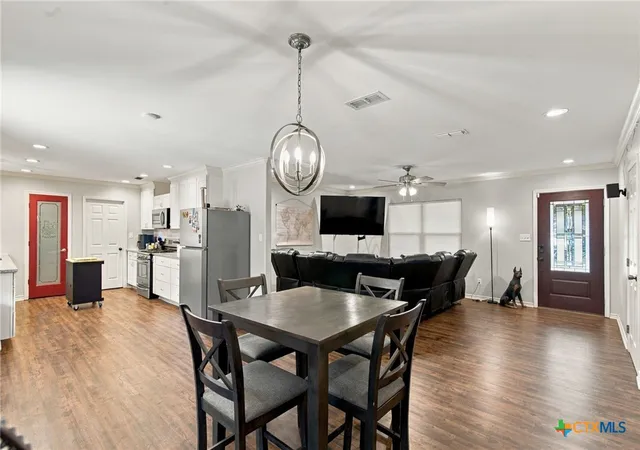 Photo 2 of Single family home for sale at 5006 Evergreen St, Victoria, TX 77904 | MLS# 625862 | Listing updated on 2026-09-23