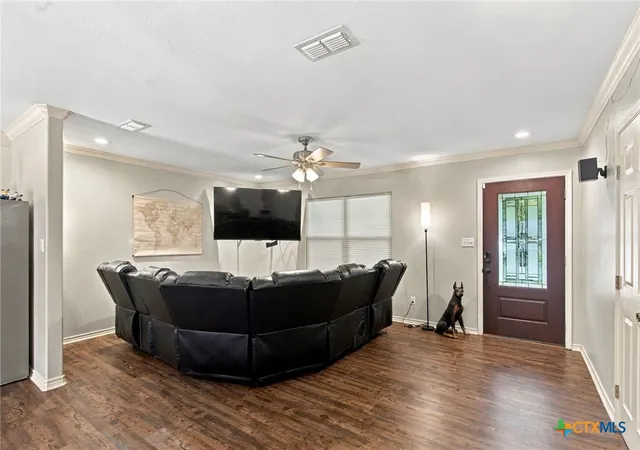 Photo 3 of Single family home for sale at 5006 Evergreen St, Victoria, TX 77904 | MLS# 625862 | Listing updated on 2026-09-23