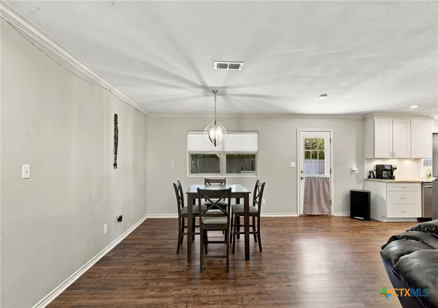 Photo 3 of Single family home for sale at 5006 Evergreen St, Victoria, TX 77904 | MLS# 625862 | Listing updated on 2026-09-23