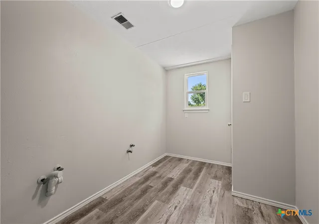 Photo 4 of Single family home for sale at 1409 Indian Trl, Harker Heights, TX 76548 | MLS# 625752 | Listing updated on 2026-09-25