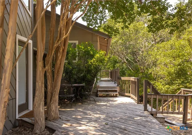 Photo 4 of Single family home for sale at 1359 Glenn Dr, Canyon Lake, TX 78133 | MLS# 626079 | Listing updated on 2026-09-23