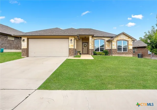 Photo 1 of Sale Pending at 8305 Grayson Trl, Killeen, TX 76542 | MLS# 626093 | Listing updated on 2026-10-29