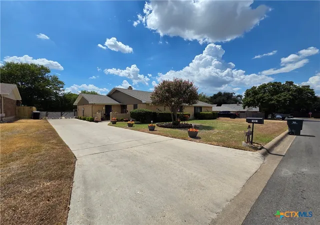 Photo 1 of Multi family home for sale at 1801 Forest Trl, Temple, TX 76502 | MLS# 625477 | Listing updated on 2026-09-23