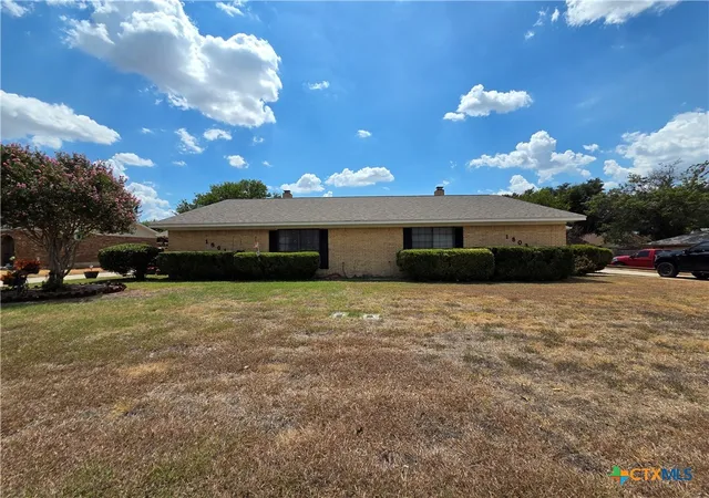 Photo 2 of Multi family home for sale at 1801 Forest Trl, Temple, TX 76502 | MLS# 625477 | Listing updated on 2026-09-23