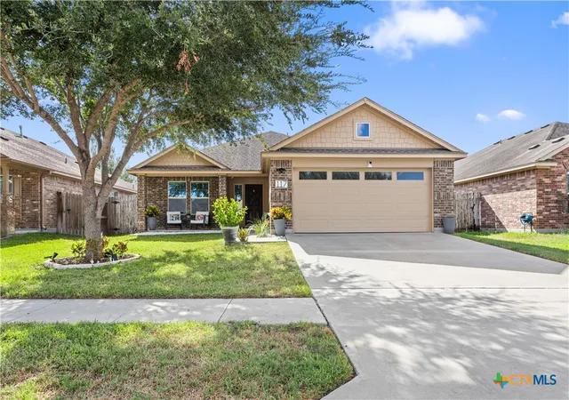 Photo 1 of Single family home for sale at 117 Flint Rock Ct, Victoria, TX 77904 | MLS# 625678 | Listing updated on 2026-09-30