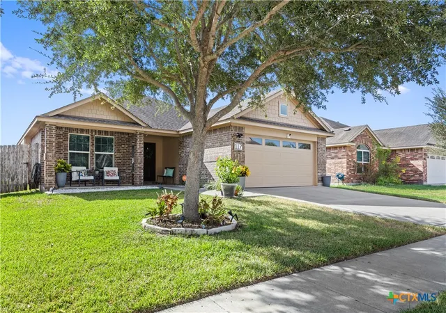 Photo 2 of Single family home for sale at 117 Flint Rock Ct, Victoria, TX 77904 | MLS# 625678 | Listing updated on 2026-09-30